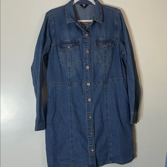 NWOT Frye Denim Dress - Picture 2 of 9